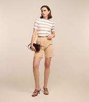 Bermuda Alongada Alfaiatada com Pregas e Estampa Risca de Giz - 3