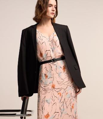 Vestido Midi em Chiffon com Textura Plissada e Estampa Floral