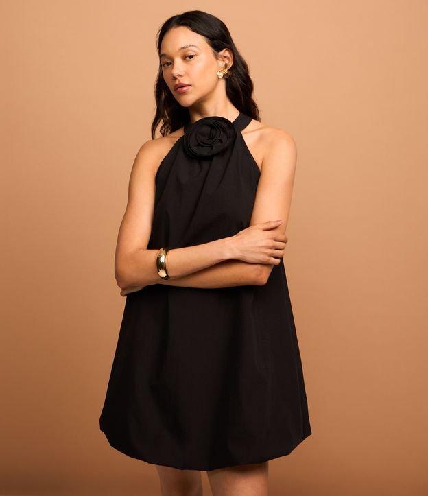 Vestido Balonê em Crepe com Aplicação de Flor na Gola - 2