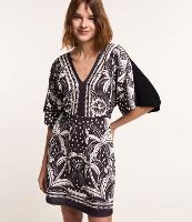 Vestido Curto Texturizado com Estampa Floral - 1