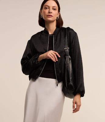 Jaqueta Bomber em Tecido Acetinado com Zíper Frontal