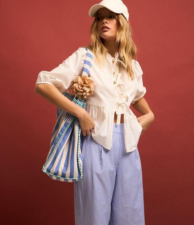 Calça Cenoura em Tricoline com Listras em Fio Tinto e Amarração na Barra - 1