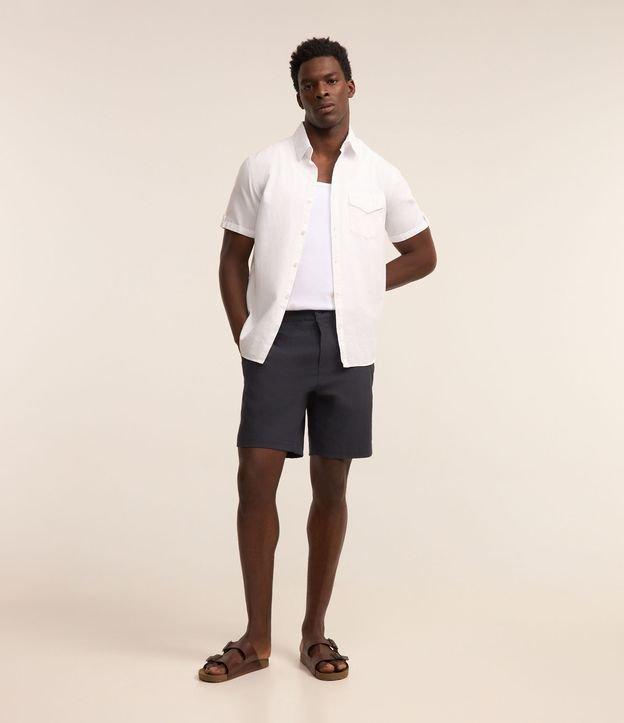 Bermuda em Algodão com Textura Ana Ruga e Bolso Embutido - 1