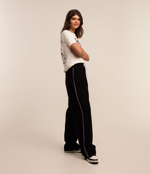 Calça em Alfaiataria com Friso Contrastante e Elástico na Cintura - 1