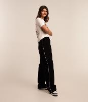 Calça em Alfaiataria com Friso Contrastante e Elástico na Cintura - 1