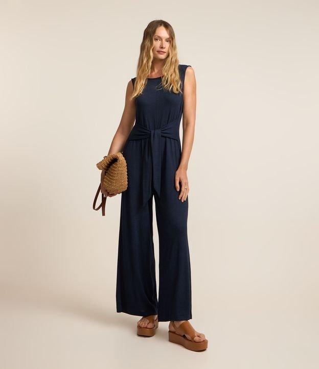 Macacão Reto em Viscose com Amarração na Cintura - 2