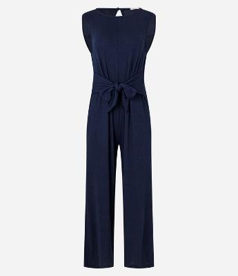 Macacão Reto em Viscose com Amarração na Cintura