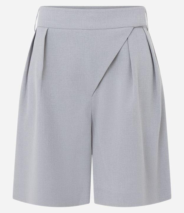 Bermuda Alfaiatada com Cós Assimétrico e Pregas - 1