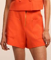 Short em Crepe com Zíper Frontal e Bolsos - 2