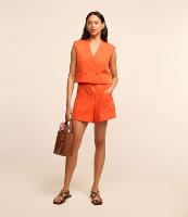 Short em Crepe com Zíper Frontal e Bolsos - 3