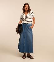 Saia Midi Evasê em Jeans com Recorte no VIés - 2