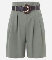 Bermuda Alfaiatada com Pregas Frontais e Cinto Fivela em PU - 1