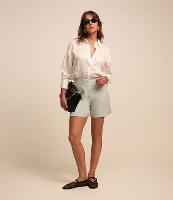 Short Alfaiatada com Botões Frontais - 2