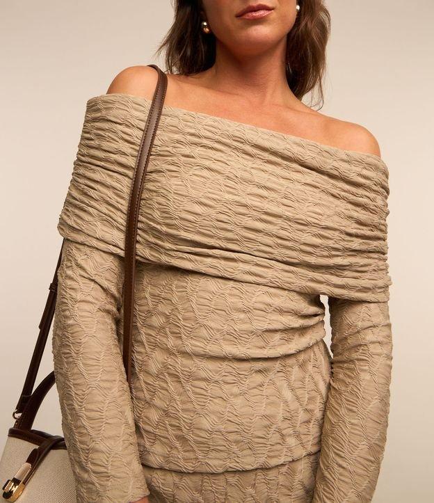 Blusa Ombro a Ombro Ajustada em Tecido Texturizado - 2