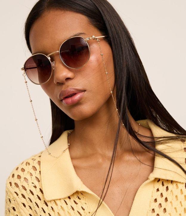 Óculos de Sol Redondo com Haste Fina e Correntinha Removível - 3