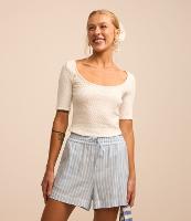 Blusa em Algodão Texturizada e Manga Curta - 3