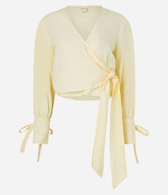 Camisa em Tricoline com Transpasse Frontal e Amarração Lateral