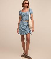 Blusa Cropped em Viscose com Textura e Botões Frontais - 2