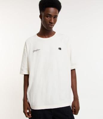 Camiseta Boxy em Malhão com Estampa Lettering