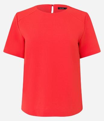 Blusa em Crepe com Gola Redonda e Pence na Lateral