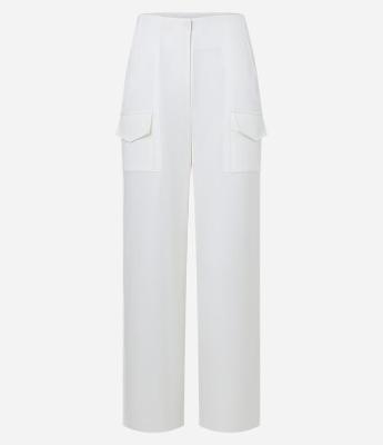 Calça Wide Leg em Crepe com Bolsos