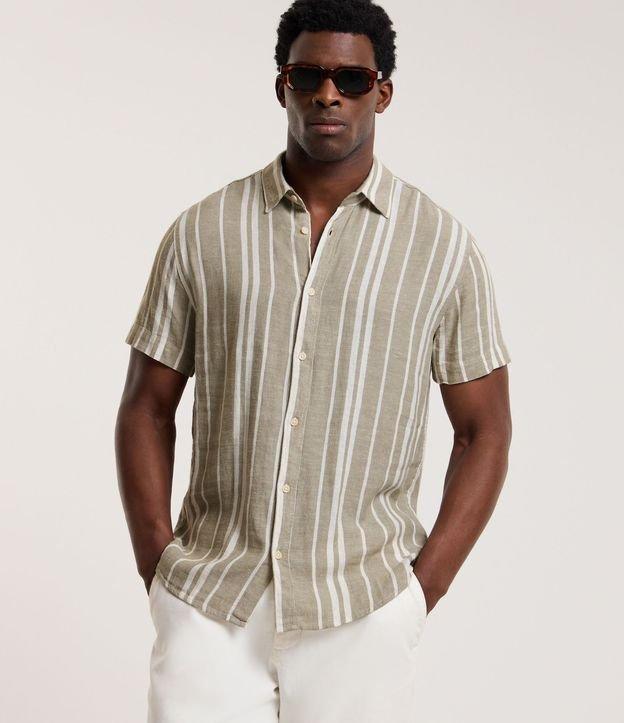 Camisa em Viscolinho com Listra Vertical - 1