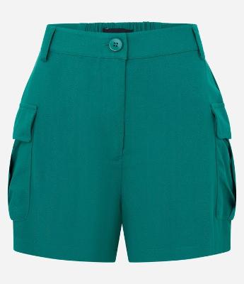 Short em Viscose Creponada com Bolsos Cargo
