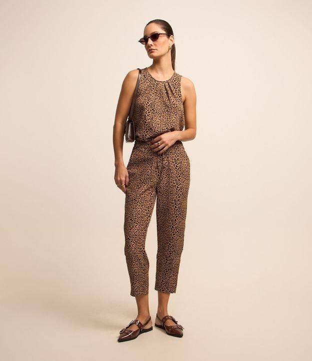 Calça em Crepe com Amarração no Cós e Estampa Animal Print - 2