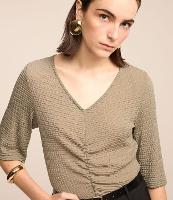 Blusa em Poliamida Texturizada com Recorte Franzido - 1