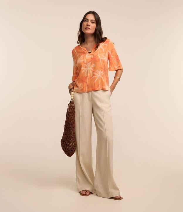 Calça Pantalona em Viscolinho com Fechamento Frontal - 1