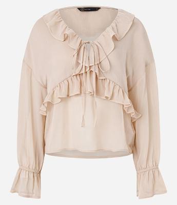 Blusa em Chiffon com Babado Jabô no Decote e Punho