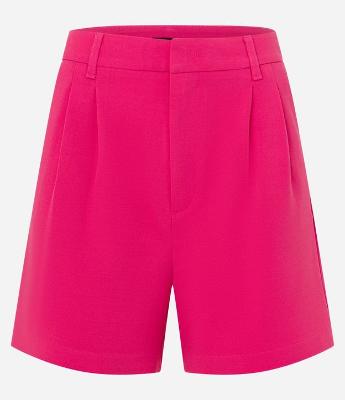 Short Alfaiatado em Crepe com Pregas e Bolsos