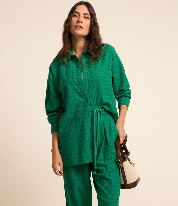 Calça Cenoura em Laise com Cinto e Detalhe de Miçangas - 2