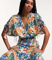 Blusa Cropped em Viscose com Estampa Floral - 1