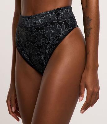 Calcinha Alta em Poliamida com Estampa Floral DeMillus