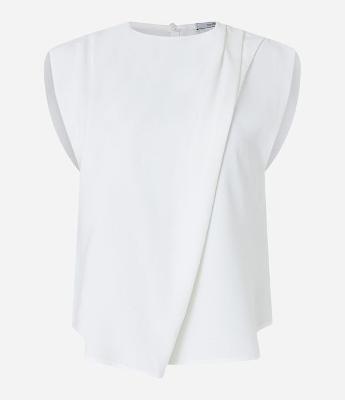 Blusa em Crepe com Franzido no Ombro