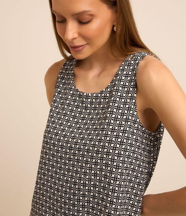 Blusa sem Manga em Airflow com Estampa Geométrica - 3