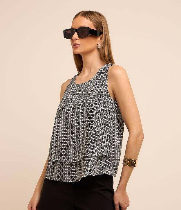 Blusa sem Manga em Airflow com Estampa Geométrica - 4