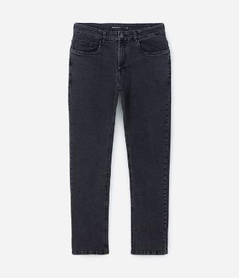 Calça Slim Básica em Jeans