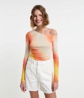 Blusa em Tule Degrade com Decote Assimétrico - 2