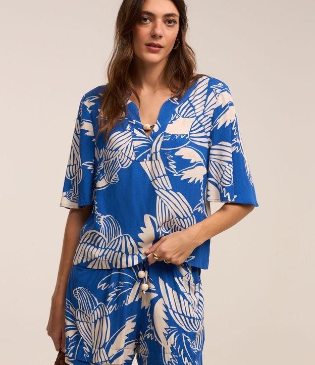 Blusa em Viscose com Estampa Araras Contrastantes - 1