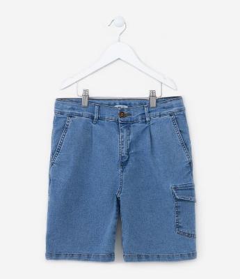 Bermuda Infantil em Jeans com Bolsos Cargo e Pences - Tam 5 a 14 Anos