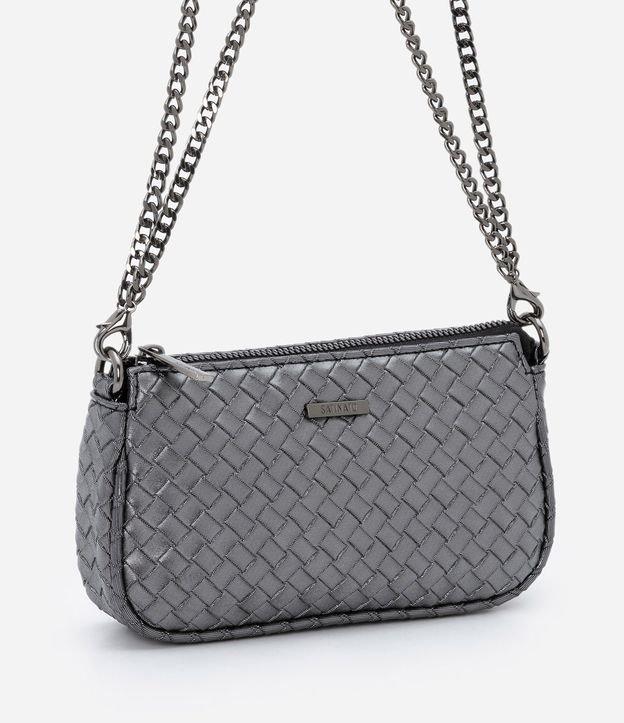 Bolsa Transversal Pequena com Textura Tressê e Alças em Corrente - 1