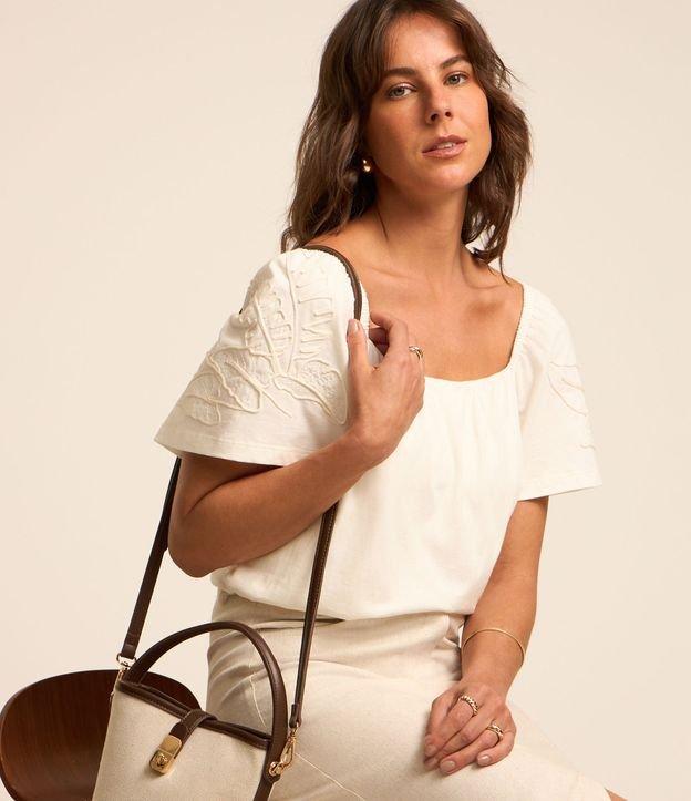 Blusa em Algodão com Bordado de Folhagens nas Mangas - 2