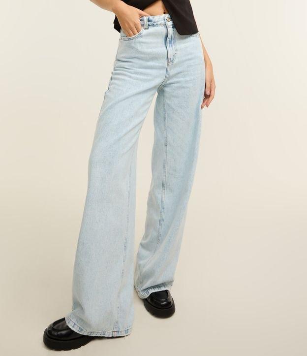 Calça Wide Leg Cintura Alta em Jeans com Bolsos - 3