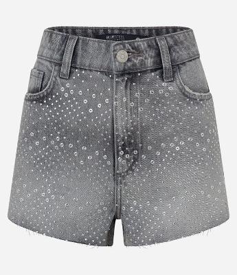 Short Cintura Alta em Jeans com Ilhós Aplicados
