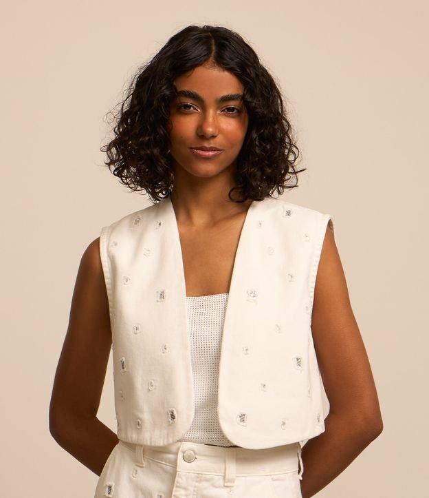 Colete Cropped em Sarja com Rasgos e Paetês - 2