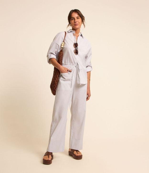Calça Wide Leg em Tricoline Listrado com Fio Tinto - 2
