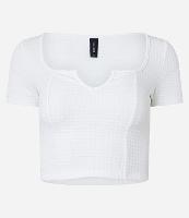 Blusa Curta com Textura e Decote Diferenciado - 1