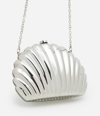 Bolsa Clutch Pequena em Metal com Formato de Concha